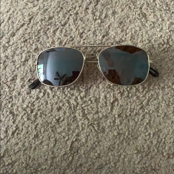 Sunglasses - Picture 1 of 1